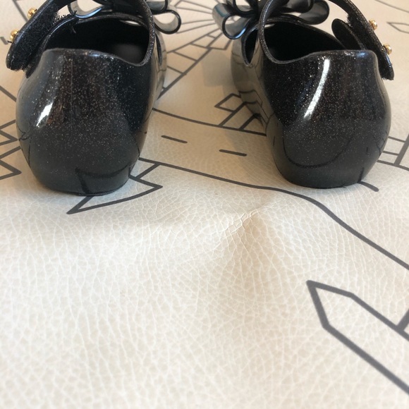 Black bow Mini Melissas - Picture 2 of 5